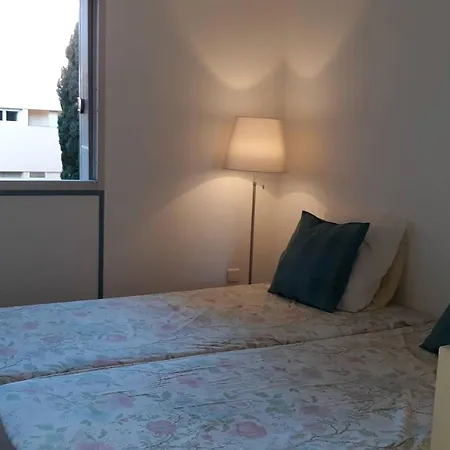 Spacieux Avec Piscine Et Parking Pres De La - Fr-1-251-906 * 勒拉旺杜