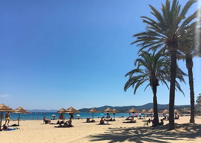 公寓 Spacieux Avec Piscine Et Parking Pres De La - Fr-1-251-906